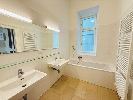 EXKLUSIVER ALTBAU | ERSTBZUG | 4 ZIMMER | | KINDERSPITALGASSE - Photo 5