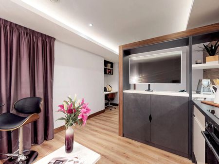 Apt 1, Oasis Residence - Photo 4