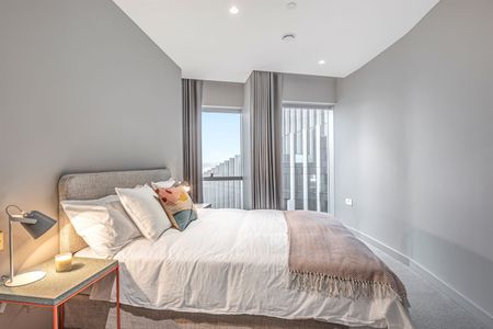 Available from 19/12/2025 - 2 Bed Apartment, Furnished - Photo 4