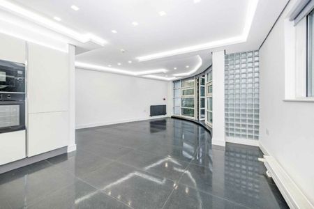 Royal College Street, Camden, NW1 - Photo 3