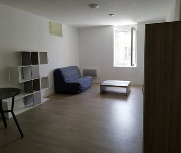 Appartement T1 équipé – En face du CFAI à Désertines - Photo 4