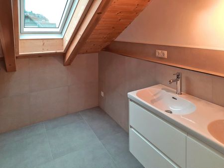 Gene­ral­sa­nier­tes Ein­fa­mi­li­en­haus mit See­blick - Photo 3