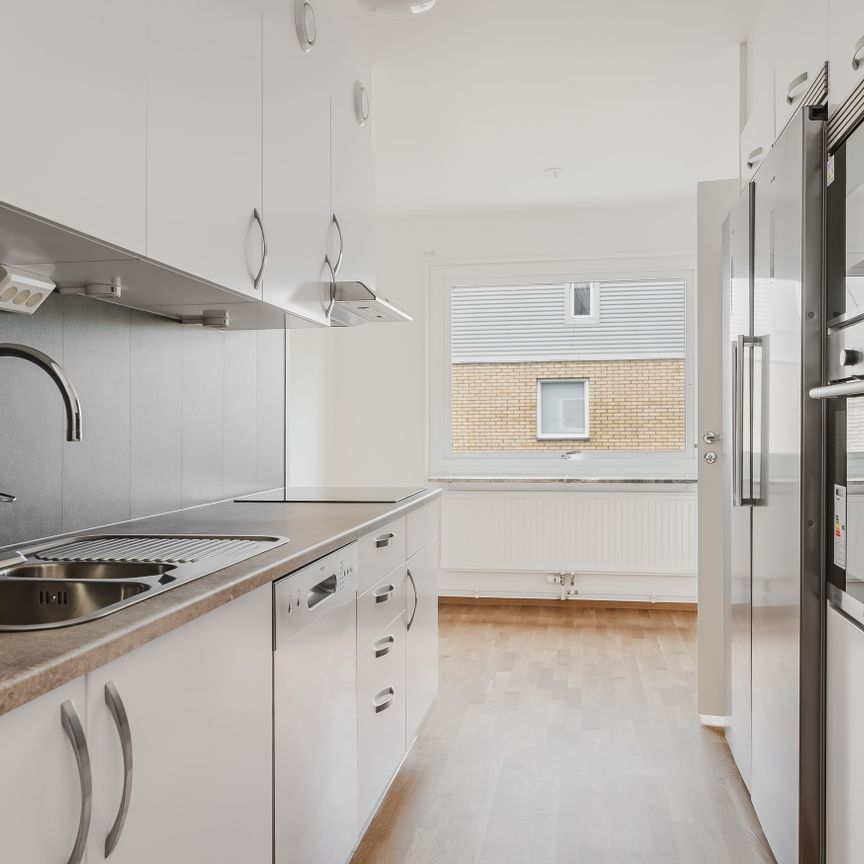 Ekholmsvägen 12A - Photo 1