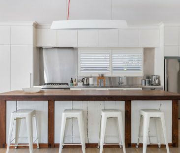 FULLY FURNISHED COASTAL RETREAT - Photo 4
