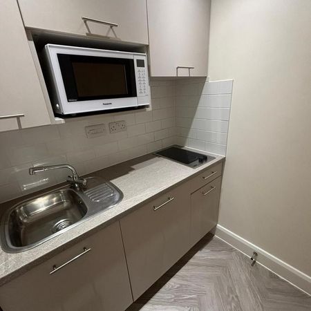 Studio to rent - Photo 3