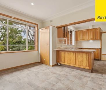 Three Bedroom home - Photo 3