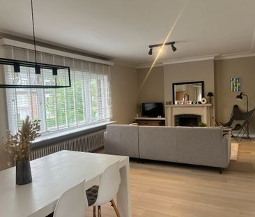 Halfopen appartement te huur in Harelbeke - Photo 2
