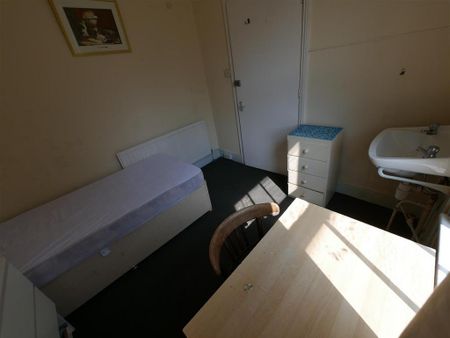 8 bedroom house share to rent - Photo 4