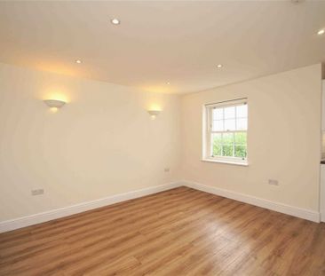 2 bed Flat for rent - Photo 1
