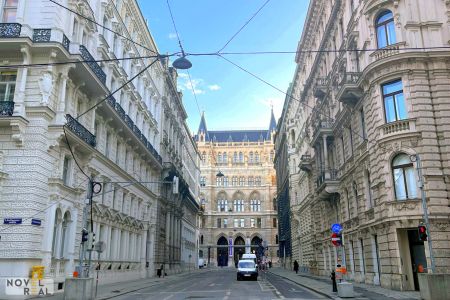 NÄHE RATHAUS - TRAUMHAFTE DACHTERRASSENWOHNUNG - Photo 4