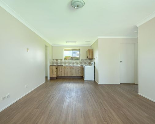 Bright, fresh Unit in Quiet Cul-de-sac - Photo 1