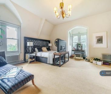 5 bedroom penthouse to rent - Photo 4