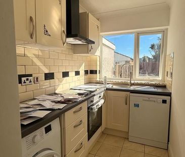 3 bedroom detached house to rent - Photo 3