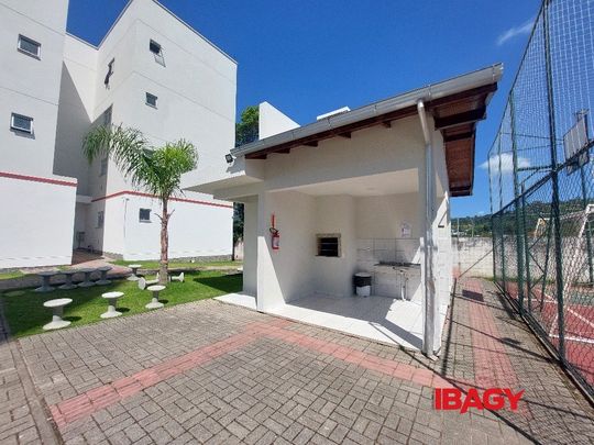 Apartamento 2 Quartos Aririú 52m² - Foto 1