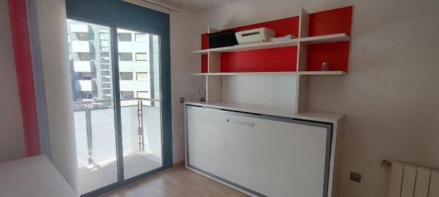 Piso de alquiler en Carrer Tókio, Parc Central - Photo 1
