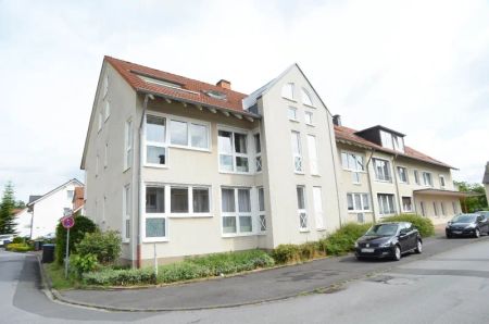 Moderne 2 Zimmer-Wohnung im Dachgeschoss mit Loggia und Stellplatz - Foto 2