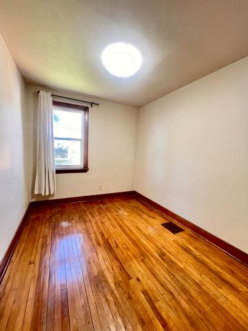 For Lease - 95 Page Street, St. Catharines, Ontario - Photo 3