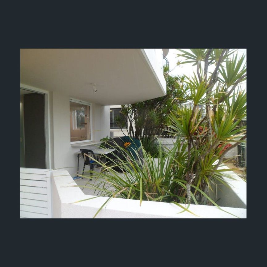 Modern Unit Close to Moffat Beach - Photo 1