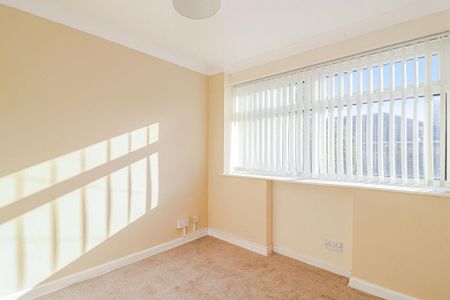 3 bedroom townhouse to rent - Photo 2