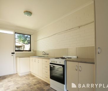 1/9-11 Lyster Cl, Seaford, Vic 3198 - Photo 4