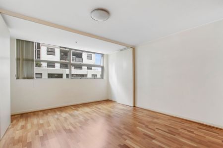 1 Bedroom Apartment in the Heart of St Leonards - Photo 2