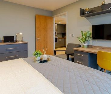 1 bedroom in a flat share to rent - Photo 5