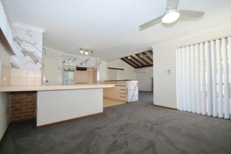 Coastal Beach Living! - Photo 4