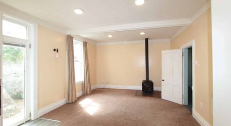 Charming Character Home - Photo 4