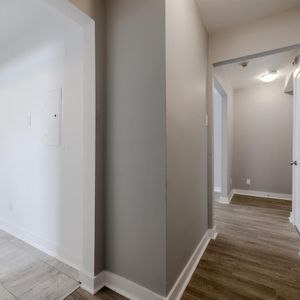 5 1/2 For Rent - 1285 Decarie Street, Saint-Laurent - Photo 3