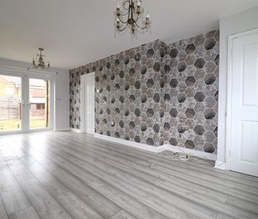 3 bedroom terraced house to rent - Photo 4