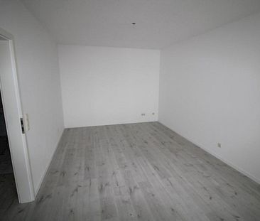 Schöne helle 1 Zimmer Wohnung in Reusa mit Balkon - Photo 3