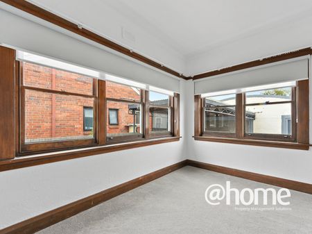 Charming Art Deco - Photo 2