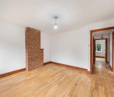 4 bedroom detached house to rent - Photo 2