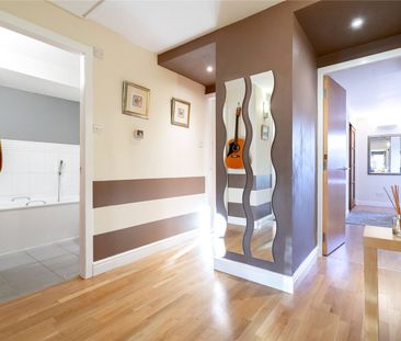 Flat 1/2, 11 Randolph Gate - Photo 1