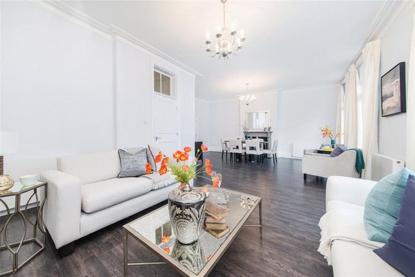 4 bedroom flat to rent - Photo 1