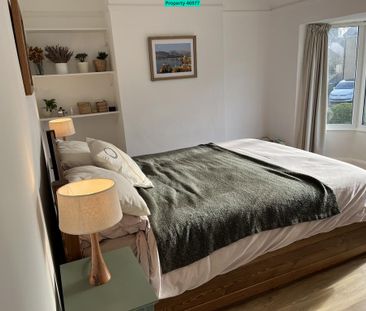 3 bedroom end of terrace house to rent - Photo 3