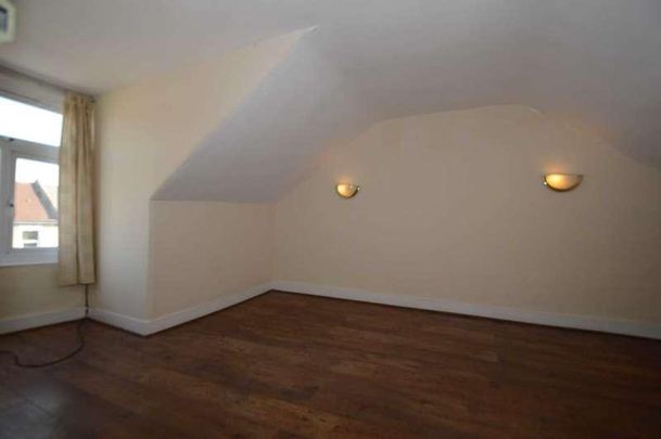 Parkhurst Road, New Southgate, N11 - Photo 1