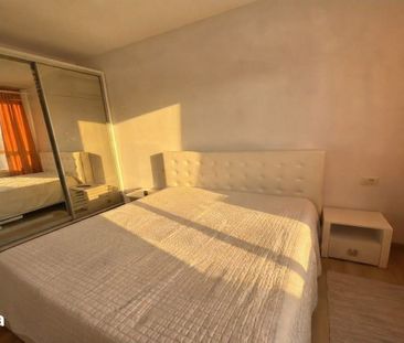 Vrei sa simti toamna langa bloc? Inchiriez 2 camere Urban Plaza - Fotografie 3