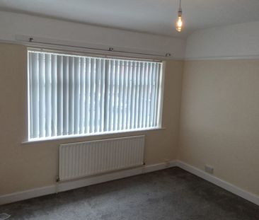 Two Bedroom House for Rent in Denton - Photo 2