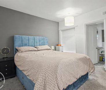 2 bedroom terraced house to rent - Photo 4