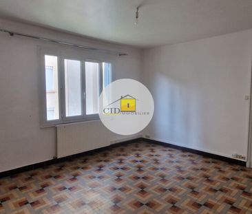 Location Appartement 3 pièces 46m² ST PRIEST 69800 - Photo 1