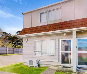 Spacious 2-Bedroom Townhouse in the Heart of Melling !!! - Photo 5