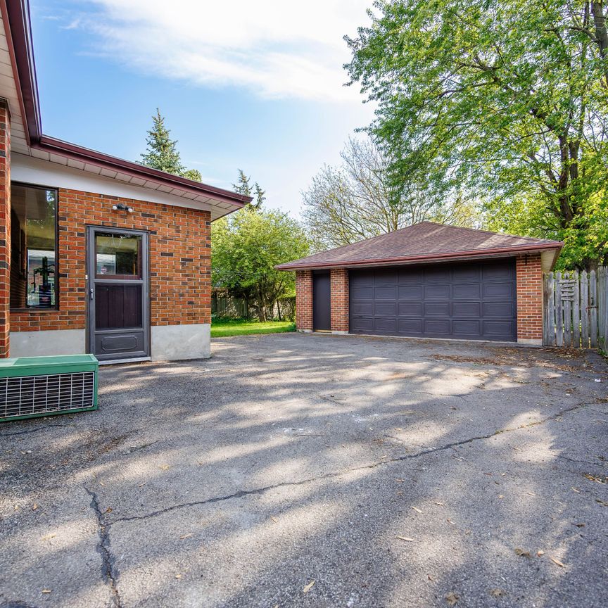 For Lease - 127 Louth Street Unit# Unit#1, St. Catharines, Ontario - Photo 1