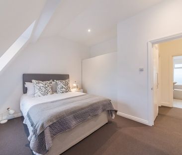 2 Bed Maisonette, Kings Road, SW3 - Photo 6