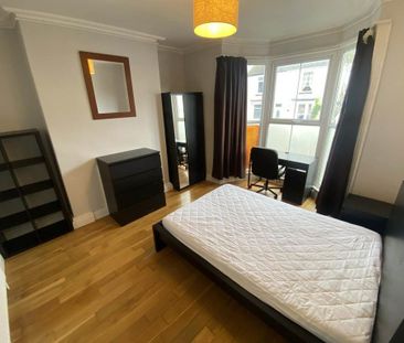 4 bedroom house to rent - Photo 3