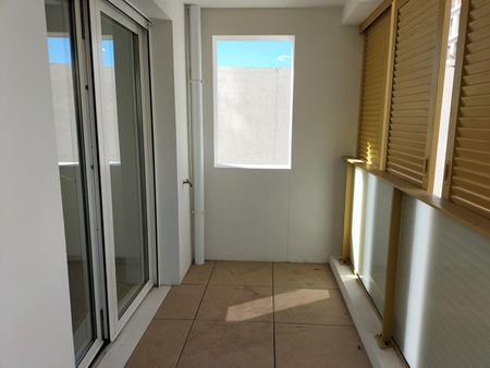 Appartement 2 pièces 42m2 MARSEILLE 3EME 749 euros - Photo 5