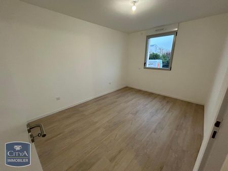 Location Appartement 3 pièces 69m² POITIERS 86000 - Photo 5