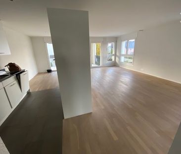Moderne 4.5-Zimmer-Wohnung in Niederglatt ZH - Foto 2