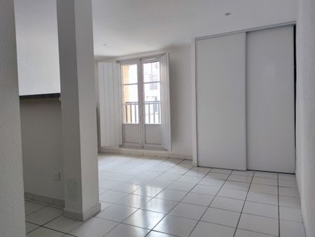 Appartements 19.74 m² - 1 pièce - Narbonne (11100) - Photo 2