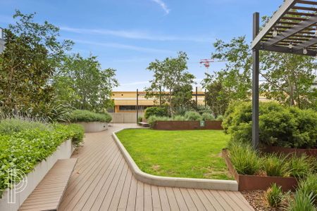 Sky-high living in the heart of Belconnen - Photo 2